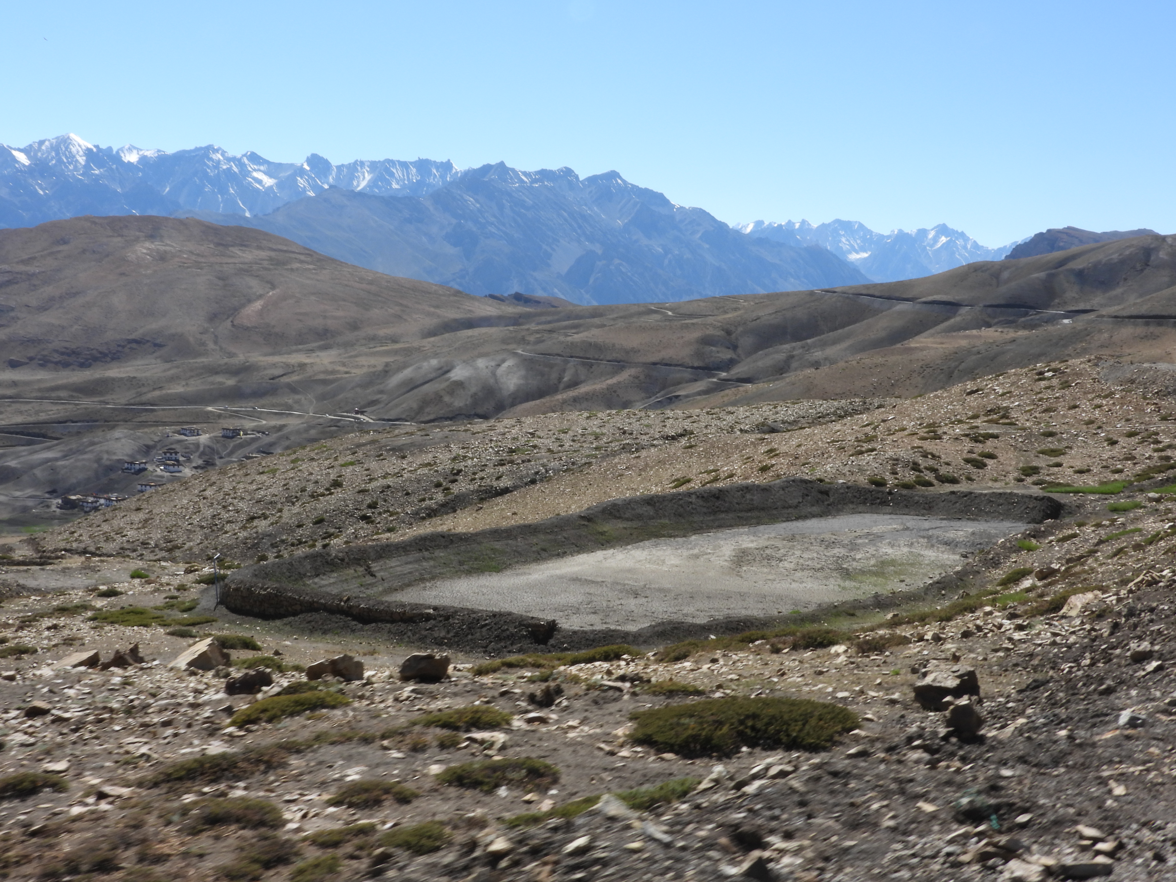 Barren fields and dried reservoir | Photo: Chhunit Kesang